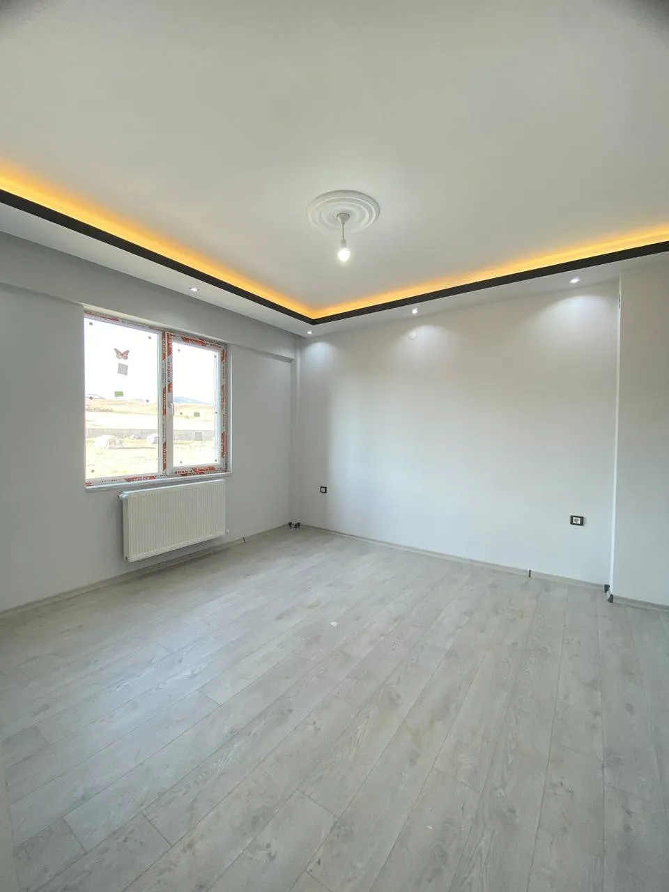 DEVELİ POLAT GAYRİMENKUL-HARMAN MAH. TEKİR CADDESİ ÜZERİNDE SATILIK ULTRA LÜX DAİRE