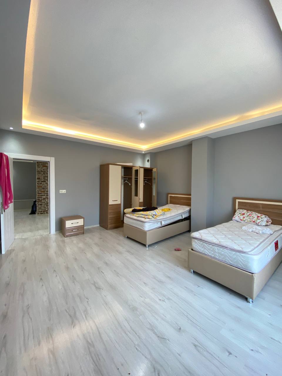 DEVELİ POLAT GAYRİMENKUL-ZİLE MAH. 1.120 M2 ARSA İÇERİSİNDE 2 KATLI 2 ADET DUBLEX SATILIK VİLLALAR