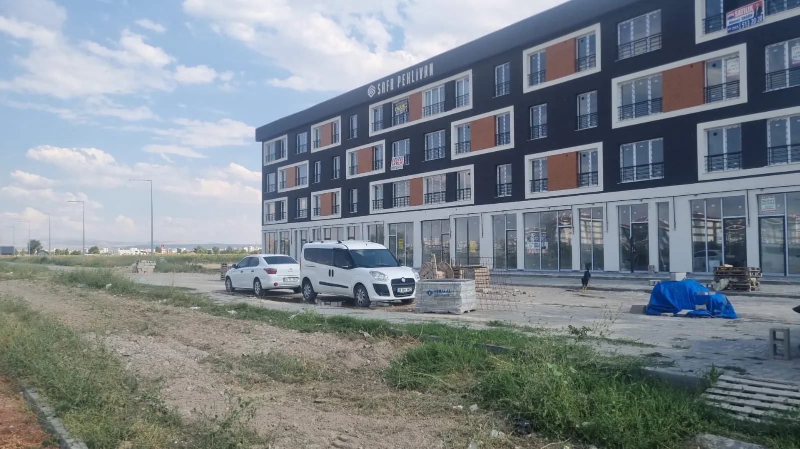 DEVELİ POLAT GAYRİMENKUL-KAYSERİ ŞEHİR HASTANESİ MEVKİİNDE DAİRE FİYATINA SATILIK SIFIR DÜKKAN